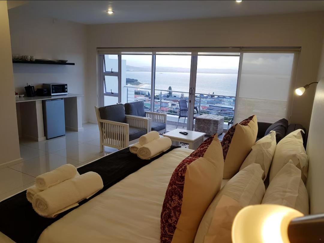 Green Door Guest House มอสเซิลเบย์ ห้อง รูปภาพ