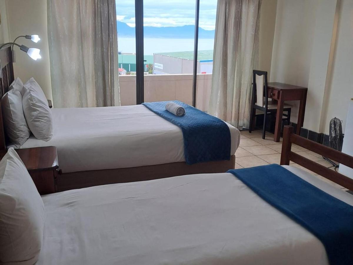 Green Door Guest House มอสเซิลเบย์ ห้อง รูปภาพ