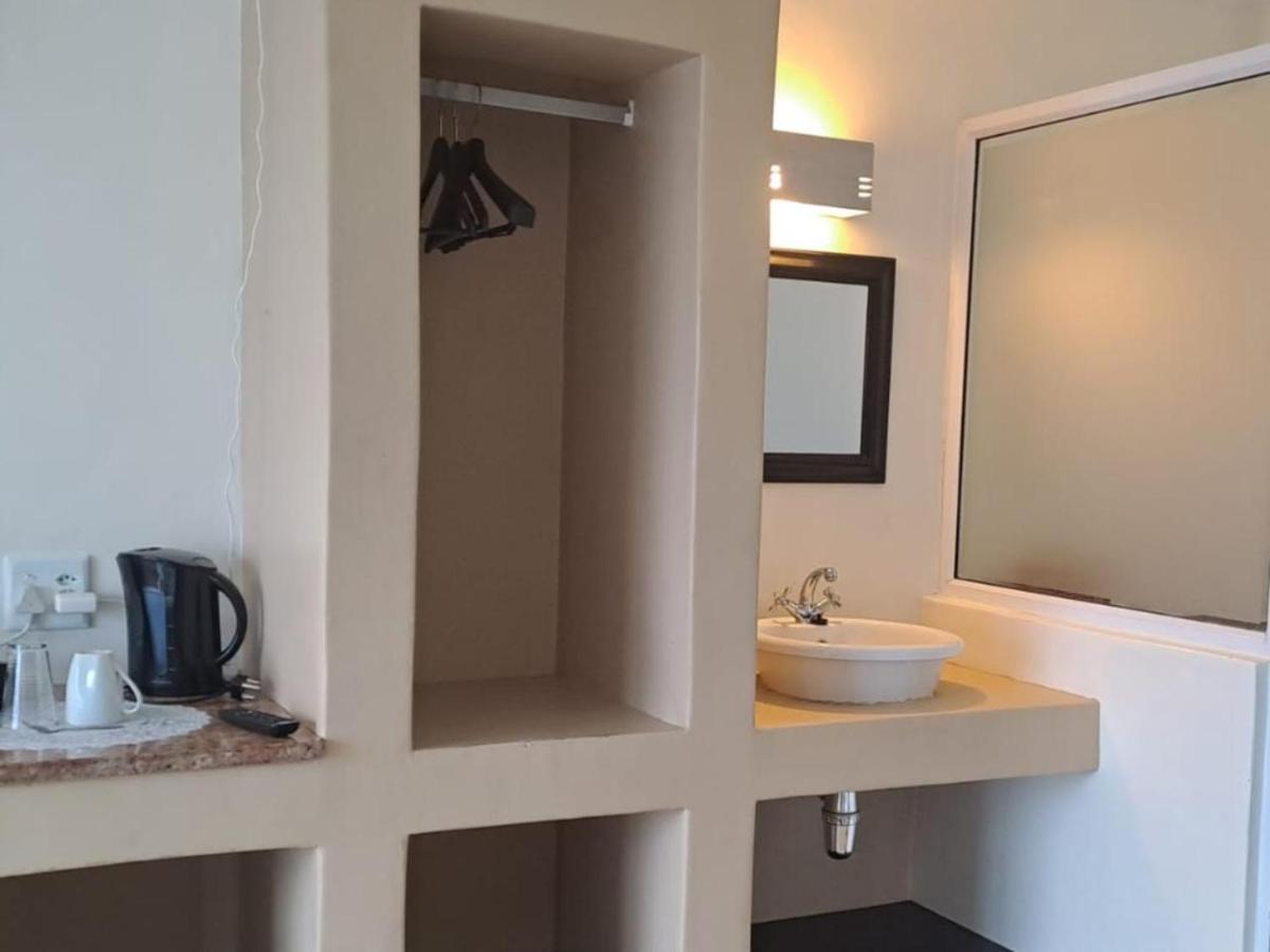 Green Door Guest House มอสเซิลเบย์ ห้อง รูปภาพ