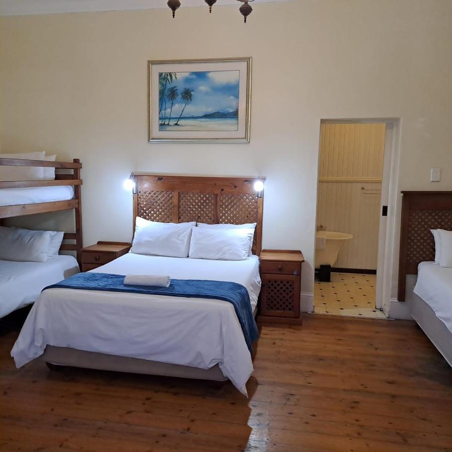 Green Door Guest House มอสเซิลเบย์ ภายนอก รูปภาพ